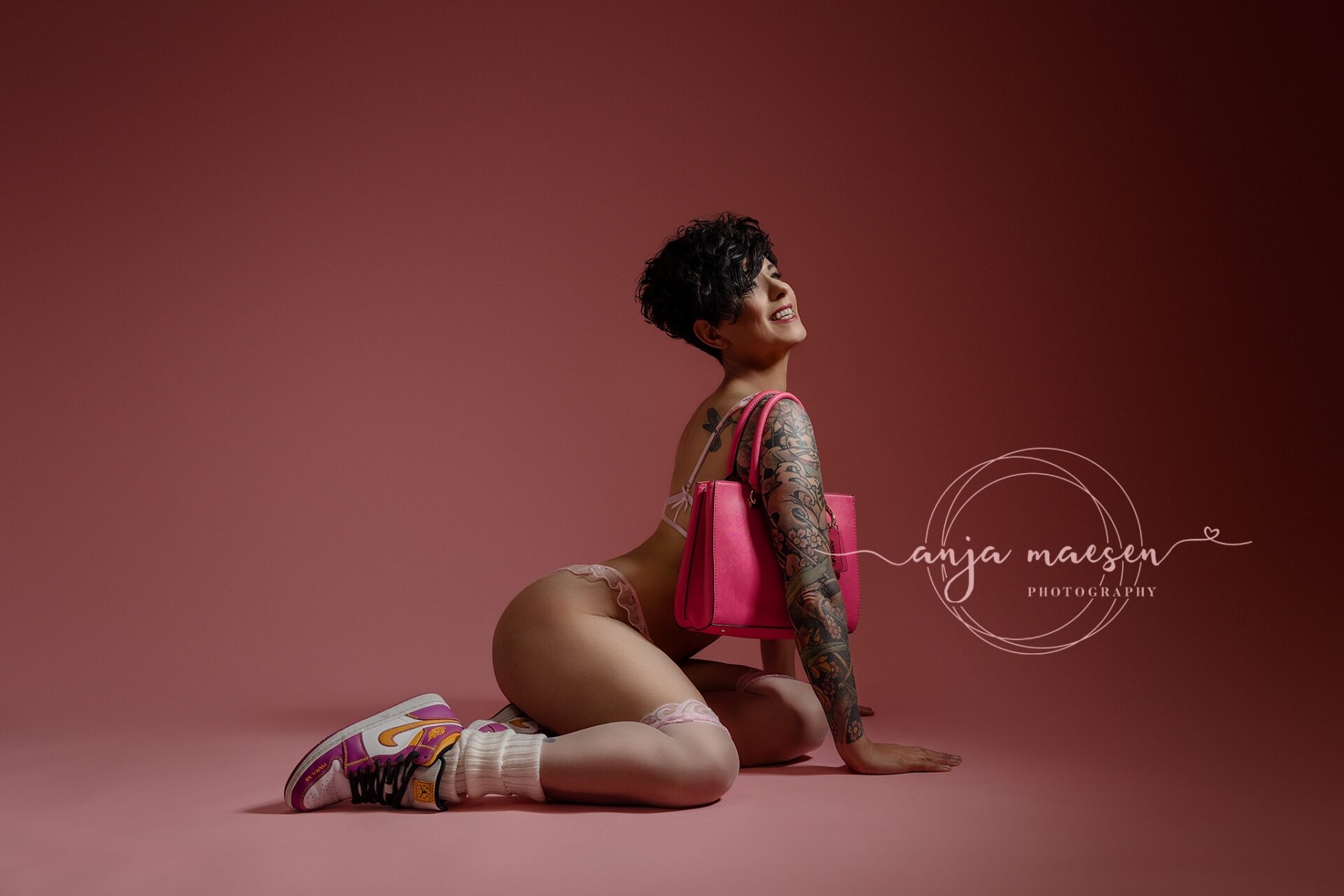 Boudoir - newborn -fotografie-fotograaf-Limburg-België-Halen- Heusden - Zolder -Award - Newborn - Maternity - Kinderfotografie - Anja Maesen Photography - studioshoot - fine art fotografie - babyfotografie - zwangerschapsfotografie - cakesmash - Ana Brandt - Certified instructor - award - zelfportret
