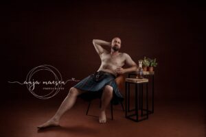 newborn-fotografie-fotograaf-Limburg-België-Halen- Heusden - Zolder -Award - Newborn - Maternity - Kinderfotografie - Anja Maesen Photography - studioshoot - fine art fotografie - babyfotografie - zwangerschapsfotografie - cakesmash - Ana Brandt - Certified instructor - award - Boudoir - familieportret - mannelijke Boudoir