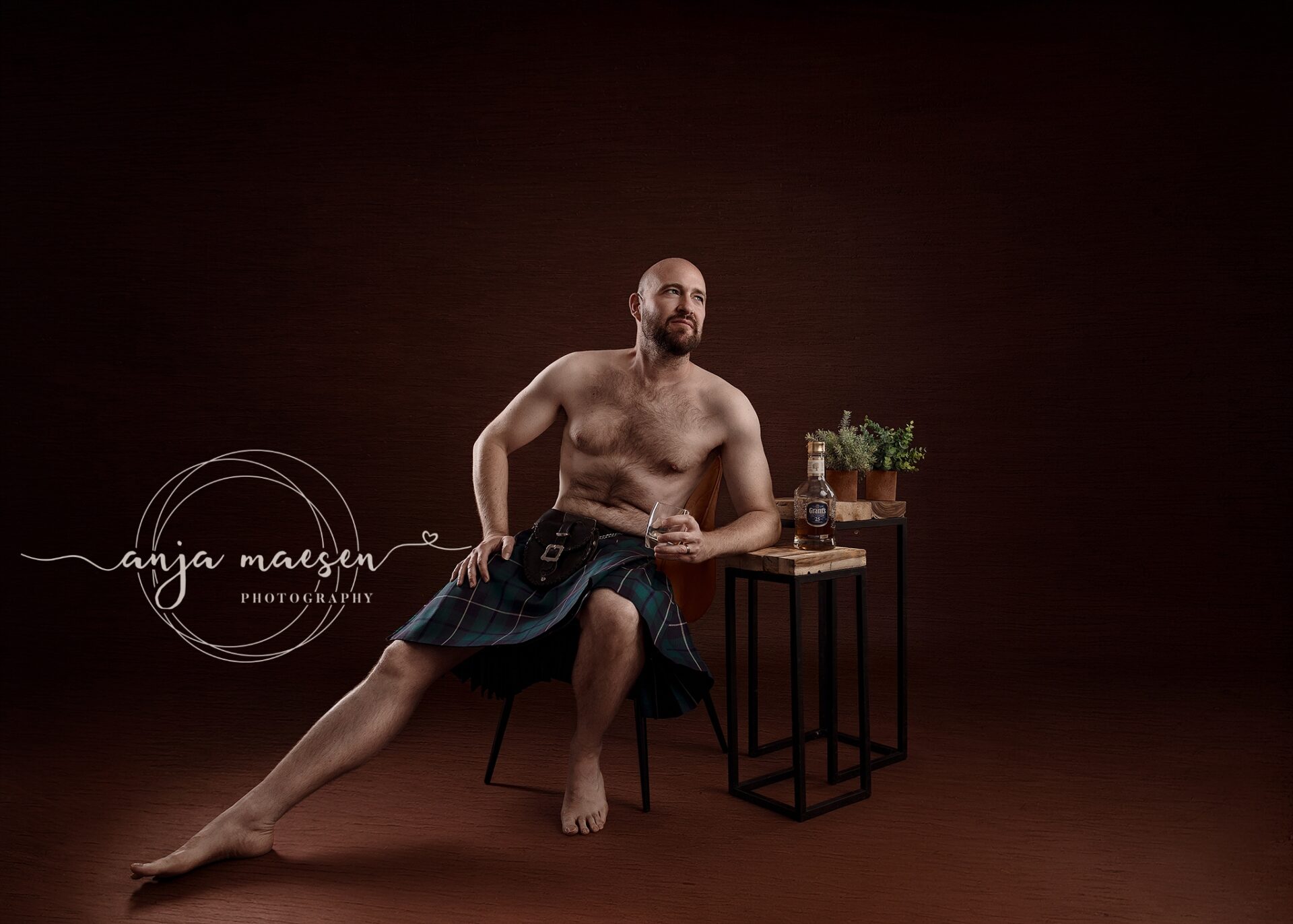 newborn-fotografie-fotograaf-Limburg-België-Halen- Heusden - Zolder -Award - Newborn - Maternity - Kinderfotografie - Anja Maesen Photography - studioshoot - fine art fotografie - babyfotografie - zwangerschapsfotografie - cakesmash - Ana Brandt - Certified instructor - award - Boudoir - familieportret - mannelijke Boudoir