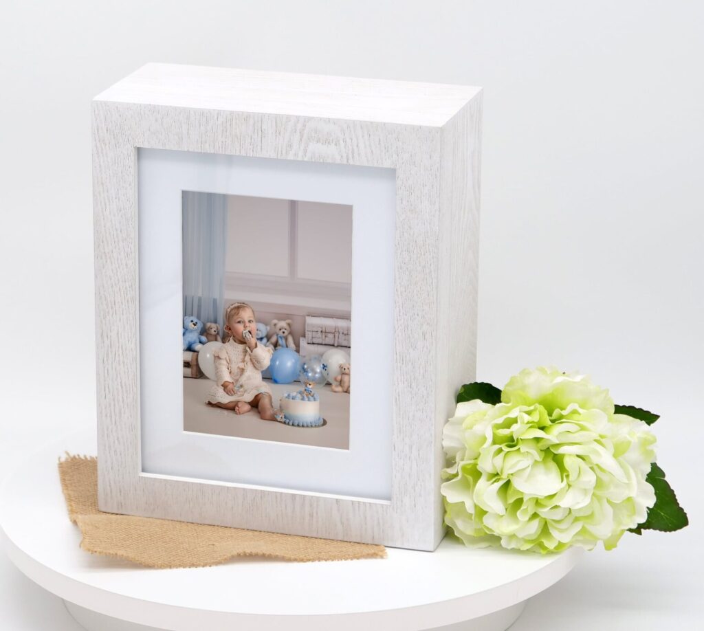 Essence of you - wall-art - newborn -fotografie-fotograaf-Limburg-België-Halen- Heusden - Zolder -Award - Newborn - Maternity - Kinderfotografie - Anja Maesen - studioshoot - fine art fotografie - babyfotografie - zwangerschapsfotografie - cakesmash - Ana Brandt - Certified instructor - award - Boudoir - familieportret